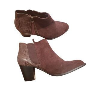 Vionic Anne Ankle Boots Java Snake Suede size 12 brown